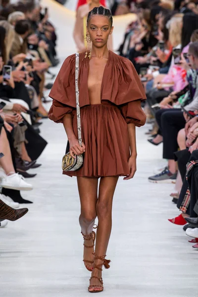 Look 35